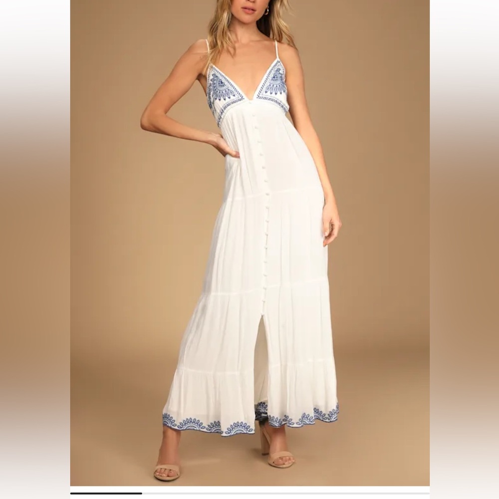 Lulus M Elegant White and Blue Embroidered Dress